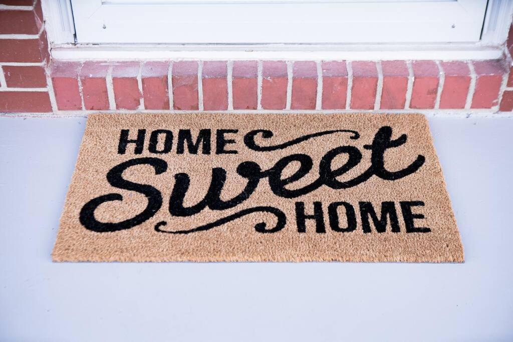 Cozy Brick Ranch Home Owned And Operated By An Army Soldier!! コロンバス エクステリア 写真